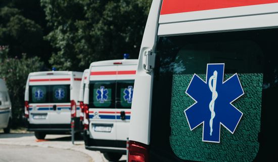 潼关救护车转运病人过路高速收费吗?